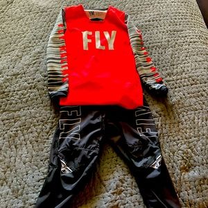 Boys BMX Fly Racing Kinetic Medium Jersey and Fly Radium Size 22 Pants